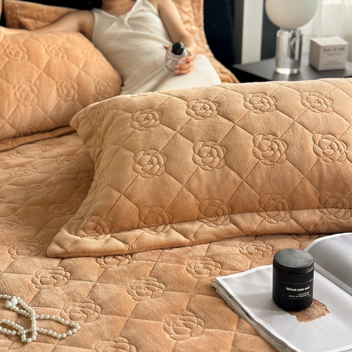 91家纺网 家纺一手货源 找家纺 7V 2025新款牛奶绒床笠 浅棕