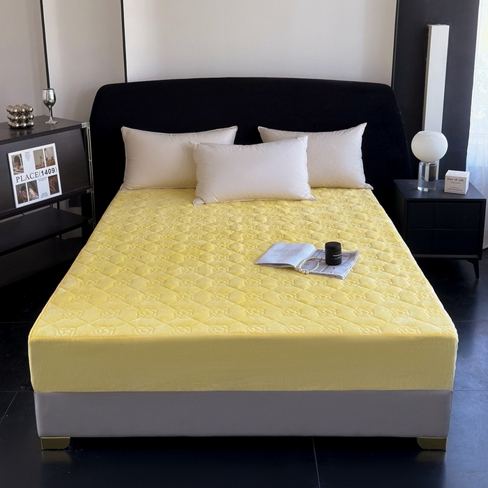 91家纺网 家纺一手货源 找家纺 7V 2025新款牛奶绒床笠 嫩黄