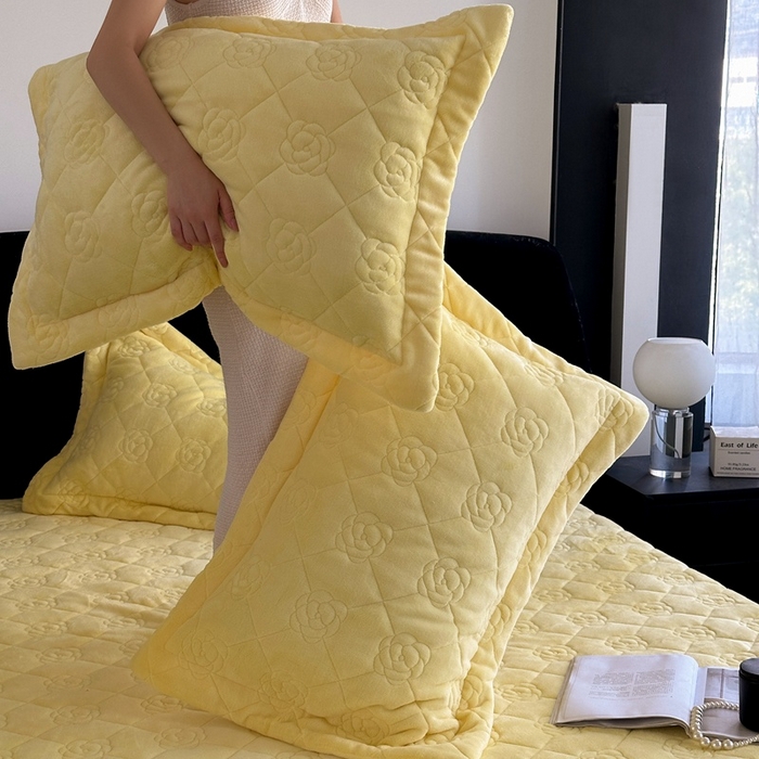 91家纺网 家纺一手货源 找家纺 7V 2025新款牛奶绒床笠 嫩黄