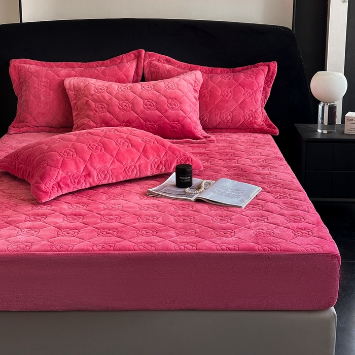 91家纺网 家纺一手货源 找家纺 7V 2025新款牛奶绒床笠 豆沙