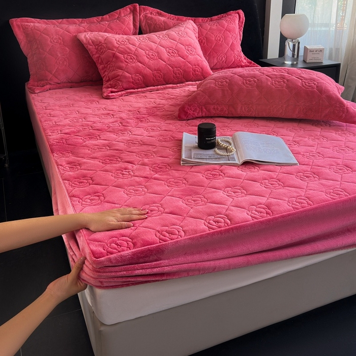 91家纺网 家纺一手货源 找家纺 7V 2025新款牛奶绒床笠 豆沙