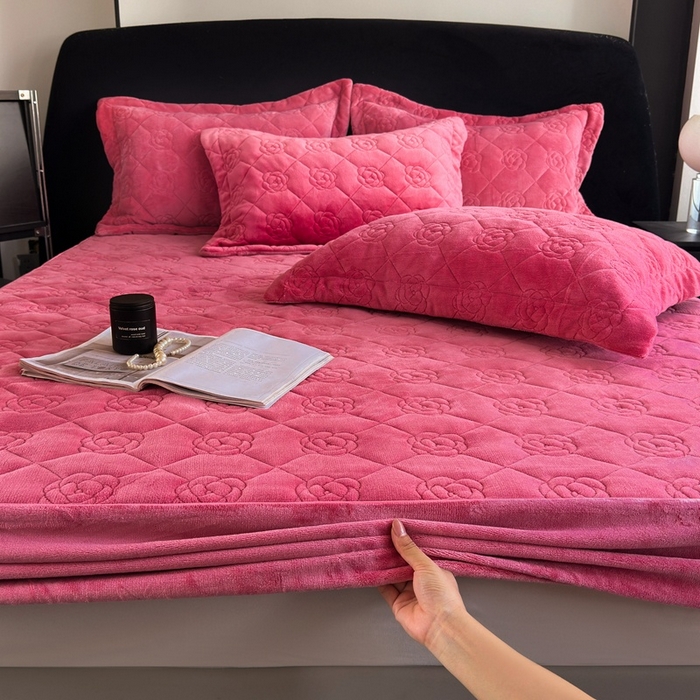 91家纺网 家纺一手货源 找家纺 7V 2025新款牛奶绒床笠 豆沙