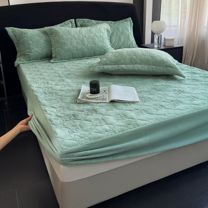 91家纺网 家纺一手货源 找家纺 7V 2025新款牛奶绒床笠 雾绿