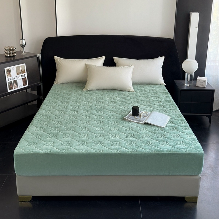 91家纺网 家纺一手货源 找家纺 7V 2025新款牛奶绒床笠 雾绿