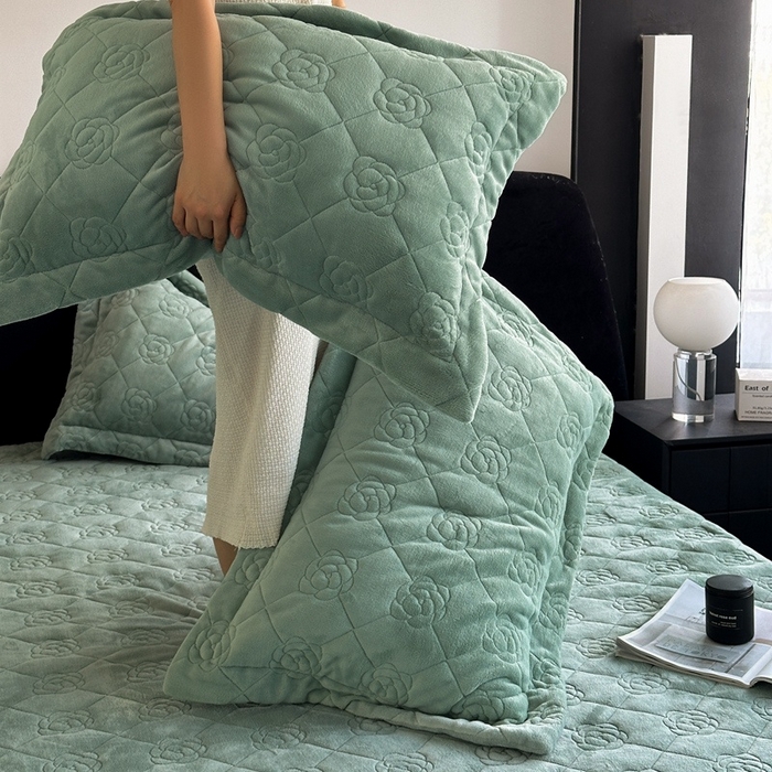 91家纺网 家纺一手货源 找家纺 7V 2025新款牛奶绒床笠 雾绿