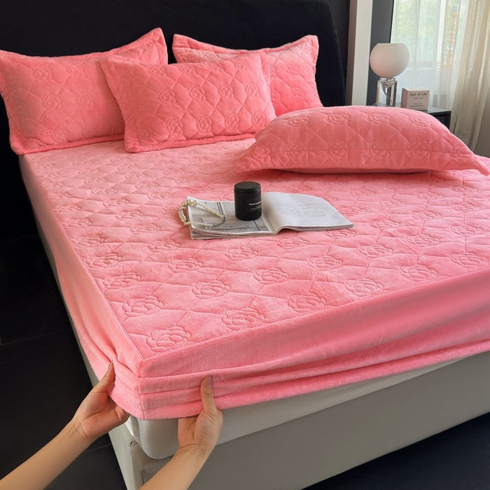 91家纺网 家纺一手货源 找家纺 7V 2025新款牛奶绒床笠 浅粉