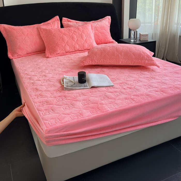 91家纺网 家纺一手货源 找家纺 7V 2025新款牛奶绒床笠 浅粉