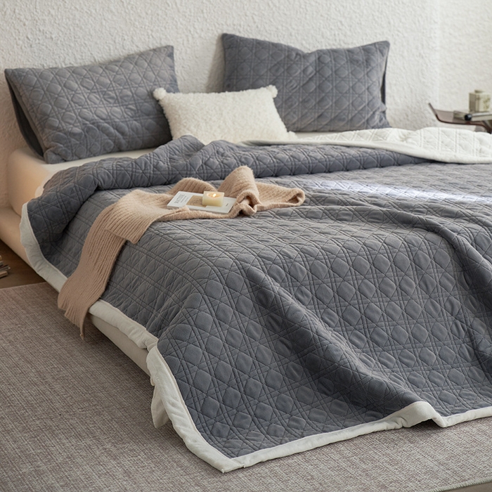 良品汇馆 2025【牛奶绒午睡毯】牛奶绒午睡毯子加厚纯色休闲沙发盖毯 雾灰