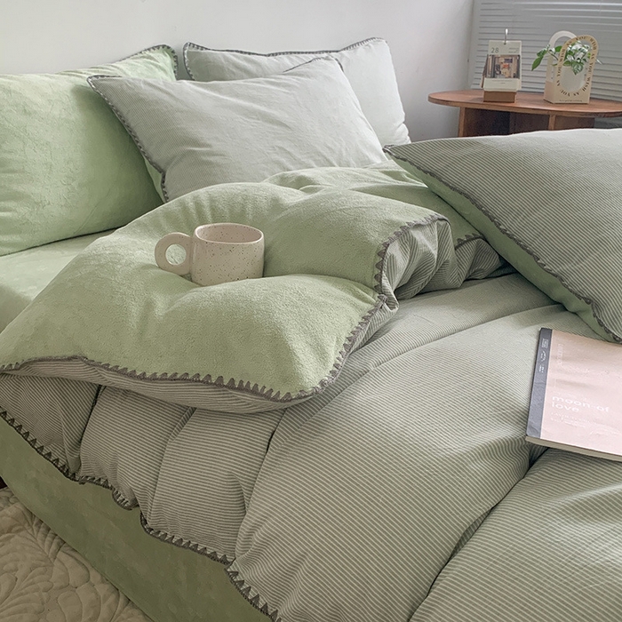 91家纺网 家纺一手货源 找家纺 良品汇馆 2025【牛奶绒秋冬棉加绒四件套】棉加绒四件套保暖加厚绒布床品件套 棉加绒条绿