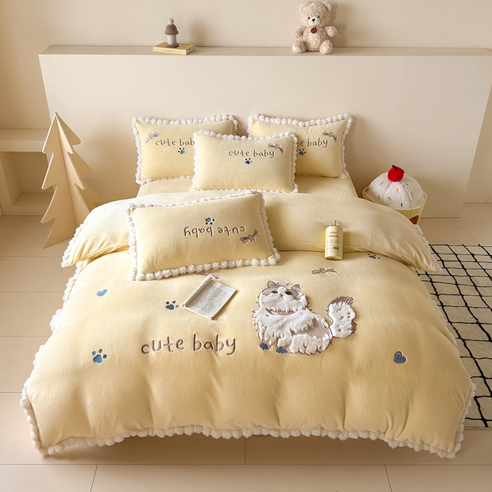 卡罗兰 2025新款牛奶绒兔毛绣花四件套 波斯猫-黄