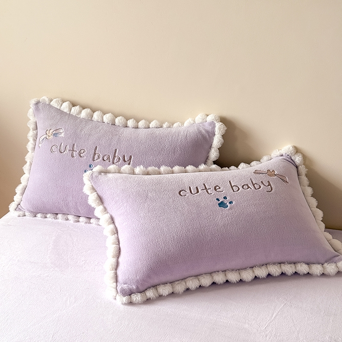 91家纺网 家纺一手货源 找家纺 卡罗兰 2025新款牛奶绒兔毛绣花四件套 波斯猫-紫