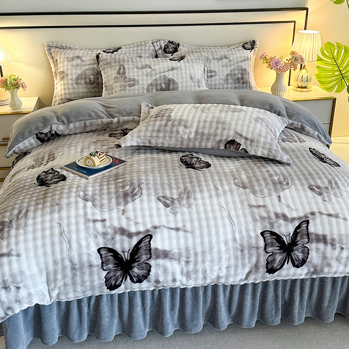 91家纺网 家纺一手货源 找家纺 富缦庭 2025新款泡泡牛奶绒床盖款四件套 蝴蝶花开