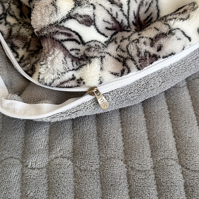 91家纺网 家纺一手货源 找家纺 富缦庭 2025新款泡泡牛奶绒床盖款四件套 花蝶情缘