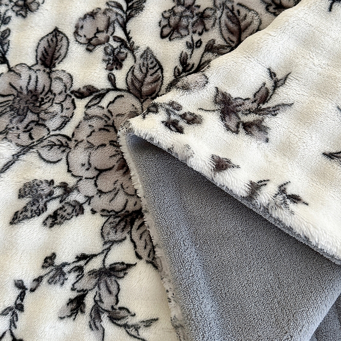 91家纺网 家纺一手货源 找家纺 富缦庭 2025新款泡泡牛奶绒床盖款四件套 花蝶情缘