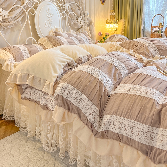 91家纺网 家纺一手货源 找家纺 （总）网红馆（ck家纺） 2025新款色织提花牛奶绒床裙四件套-洛丽塔系列,洛丽塔-豆沙,洛丽塔-蓝色,洛丽塔-米色