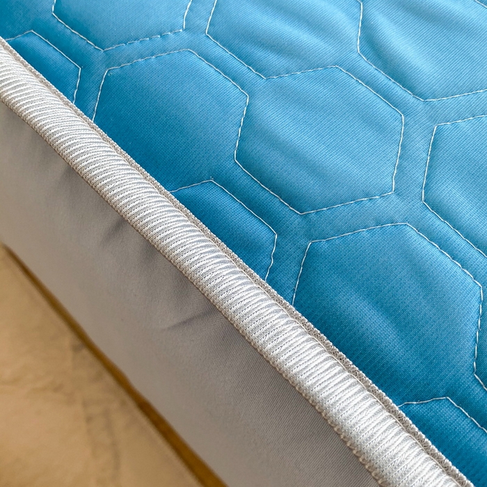 91家纺网 家纺一手货源 找家纺 一电 2025新款牛奶丝凉席床笠可水洗凉感丝凉席学生宿舍单人裸睡空调席-系列二 圈圈机器人