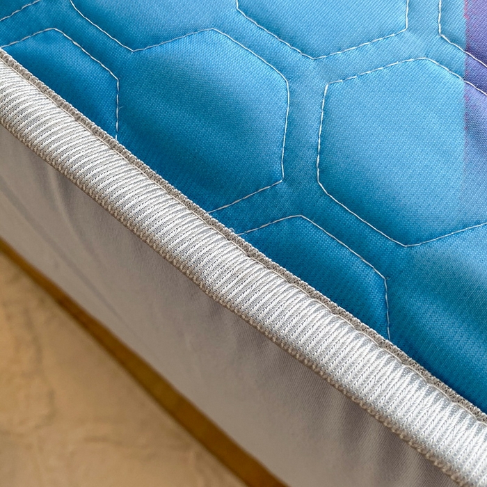 91家纺网 家纺一手货源 找家纺 一电 2025新款牛奶丝凉席床笠可水洗凉感丝凉席学生宿舍单人裸睡空调席-系列二 闪电奥特曼