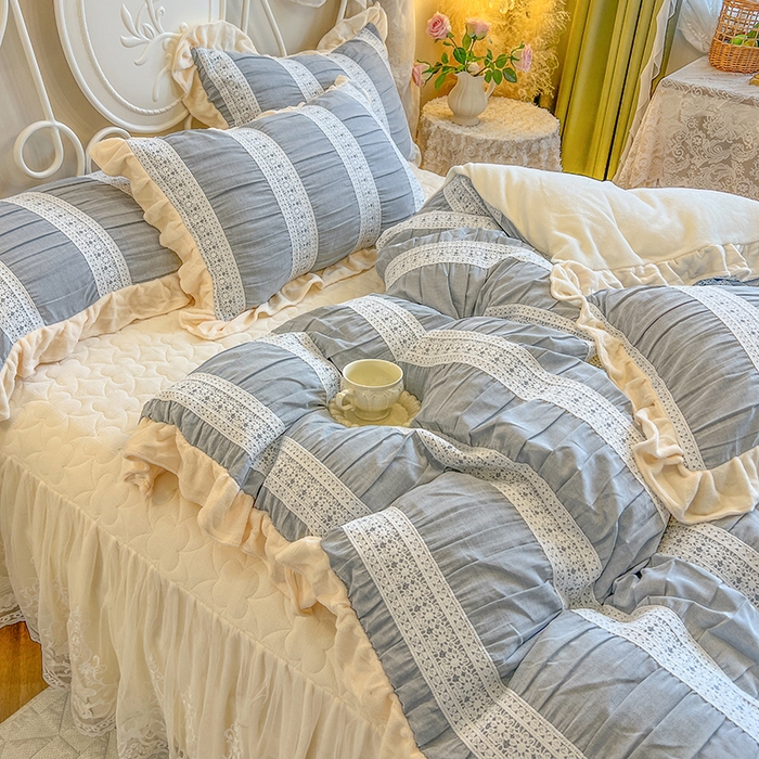 91家纺网 家纺一手货源 找家纺 网红馆（ck家纺） 2025新款色织提花牛奶绒床裙四件套-洛丽塔系列 洛丽塔-蓝色