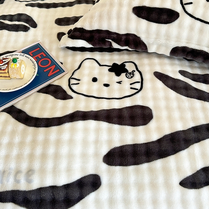 91家纺网 家纺一手货源 找家纺 富缦庭 2025新款泡泡牛奶绒床盖款四件套 可爱小猫