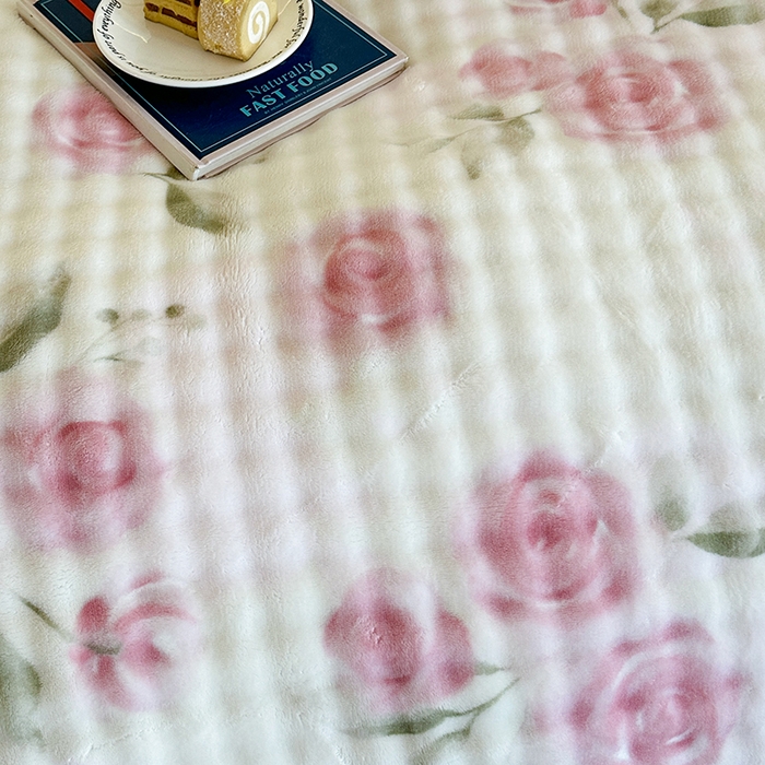 91家纺网 家纺一手货源 找家纺 富缦庭 2025新款泡泡牛奶绒床盖款四件套 玫瑰之约