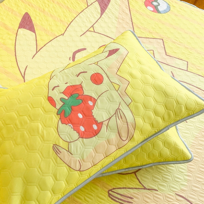 91家纺网 家纺一手货源 找家纺 一电 2025新款牛奶丝凉席床笠可水洗凉感丝凉席学生宿舍单人裸睡空调席-系列二 草莓皮卡丘