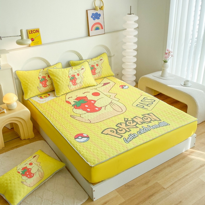 91家纺网 家纺一手货源 找家纺 一电 2025新款牛奶丝凉席床笠可水洗凉感丝凉席学生宿舍单人裸睡空调席-系列二 草莓皮卡丘