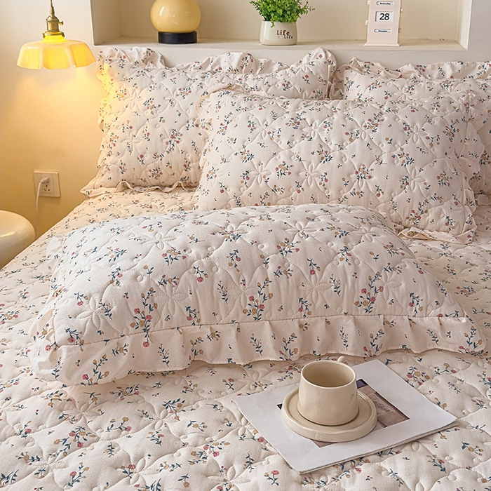 91家纺网 家纺一手货源 找家纺 鼎丰家纺 2025新款水洗皱皱纱夹棉床裙 春风十里