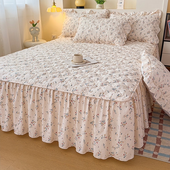 91家纺网 家纺一手货源 找家纺 鼎丰家纺 2025新款水洗皱皱纱夹棉床裙 春风十里