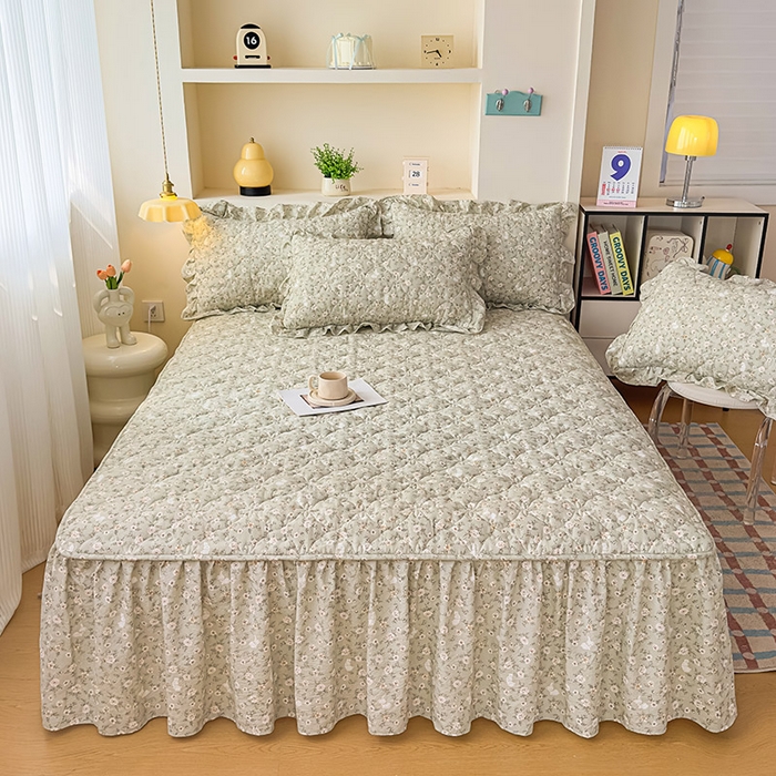 鼎丰家纺 2025新款水洗皱皱纱夹棉床裙 林间萌兔