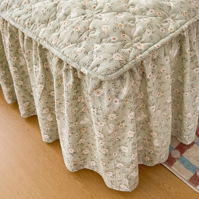 91家纺网 家纺一手货源 找家纺 鼎丰家纺 2025新款水洗皱皱纱夹棉床裙 林间萌兔