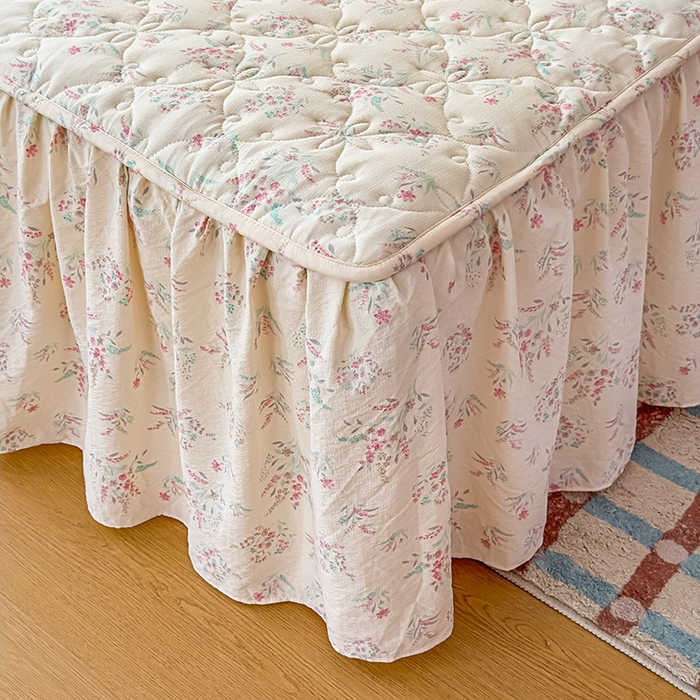 91家纺网 家纺一手货源 找家纺 鼎丰家纺 2025新款水洗皱皱纱夹棉床裙 奶昔蛋糕