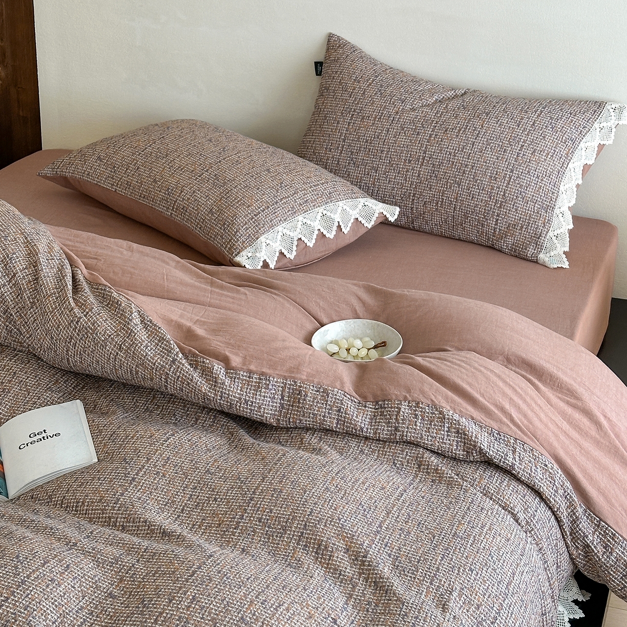 91家纺网 家纺一手货源 找家纺 月夏 2025新款全棉色织华夫格四件套 红咖