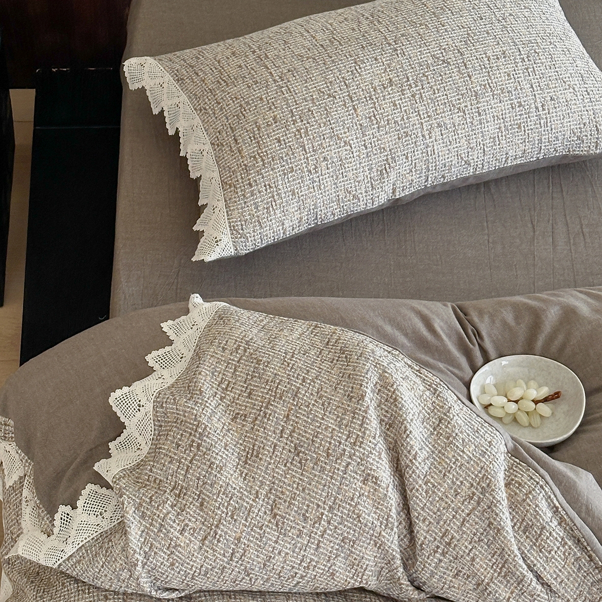 91家纺网 家纺一手货源 找家纺 月夏 2025新款全棉色织华夫格四件套 咖色