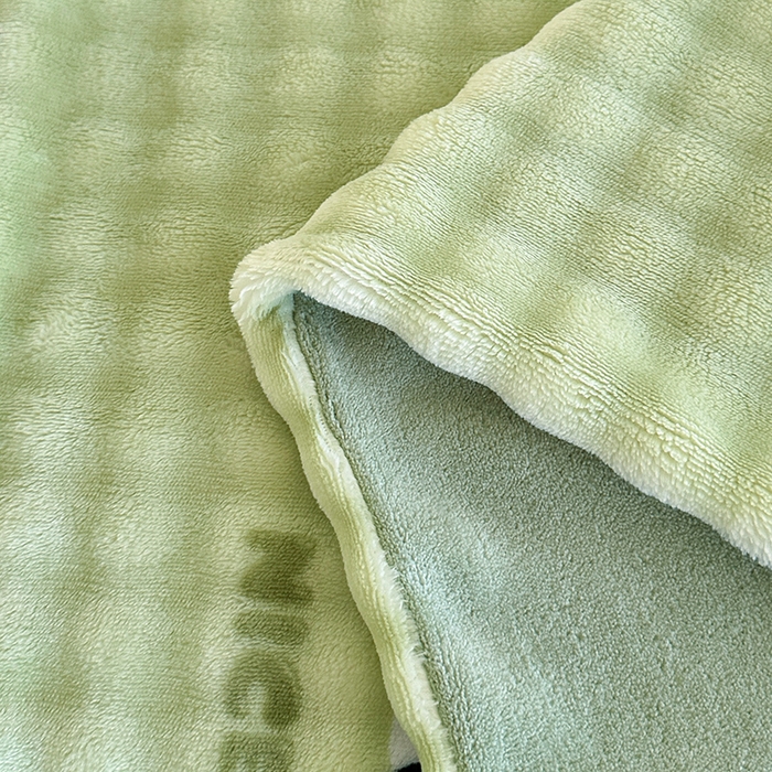 91家纺网 家纺一手货源 找家纺 富缦庭 2025新款泡泡牛奶绒床盖款四件套 熊猫绿