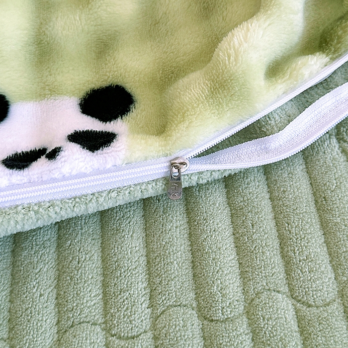 91家纺网 家纺一手货源 找家纺 富缦庭 2025新款泡泡牛奶绒床盖款四件套 熊猫绿