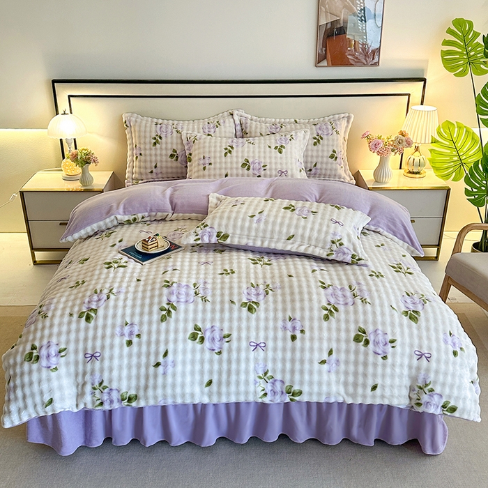 91家纺网 家纺一手货源 找家纺 富缦庭 2025新款泡泡牛奶绒床盖款四件套 紫色蝴蝶结