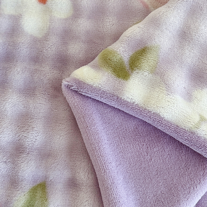 91家纺网 家纺一手货源 找家纺 富缦庭 2025新款泡泡牛奶绒床盖款四件套 紫色花朵