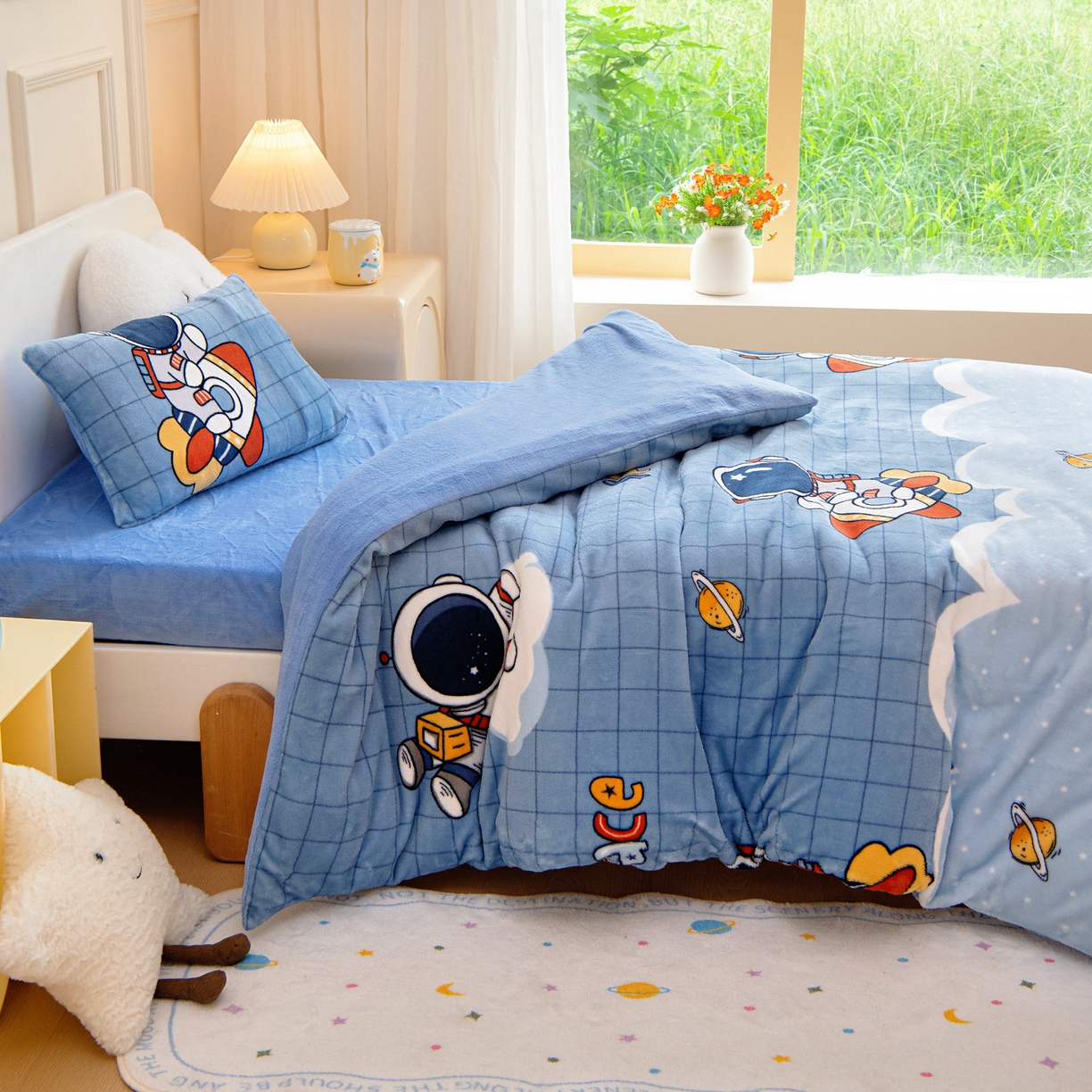 91家纺网 家纺一手货源 找家纺 梵赫 2025新款加厚牛奶绒三件套儿童套件幼儿园三件套系列 航天员