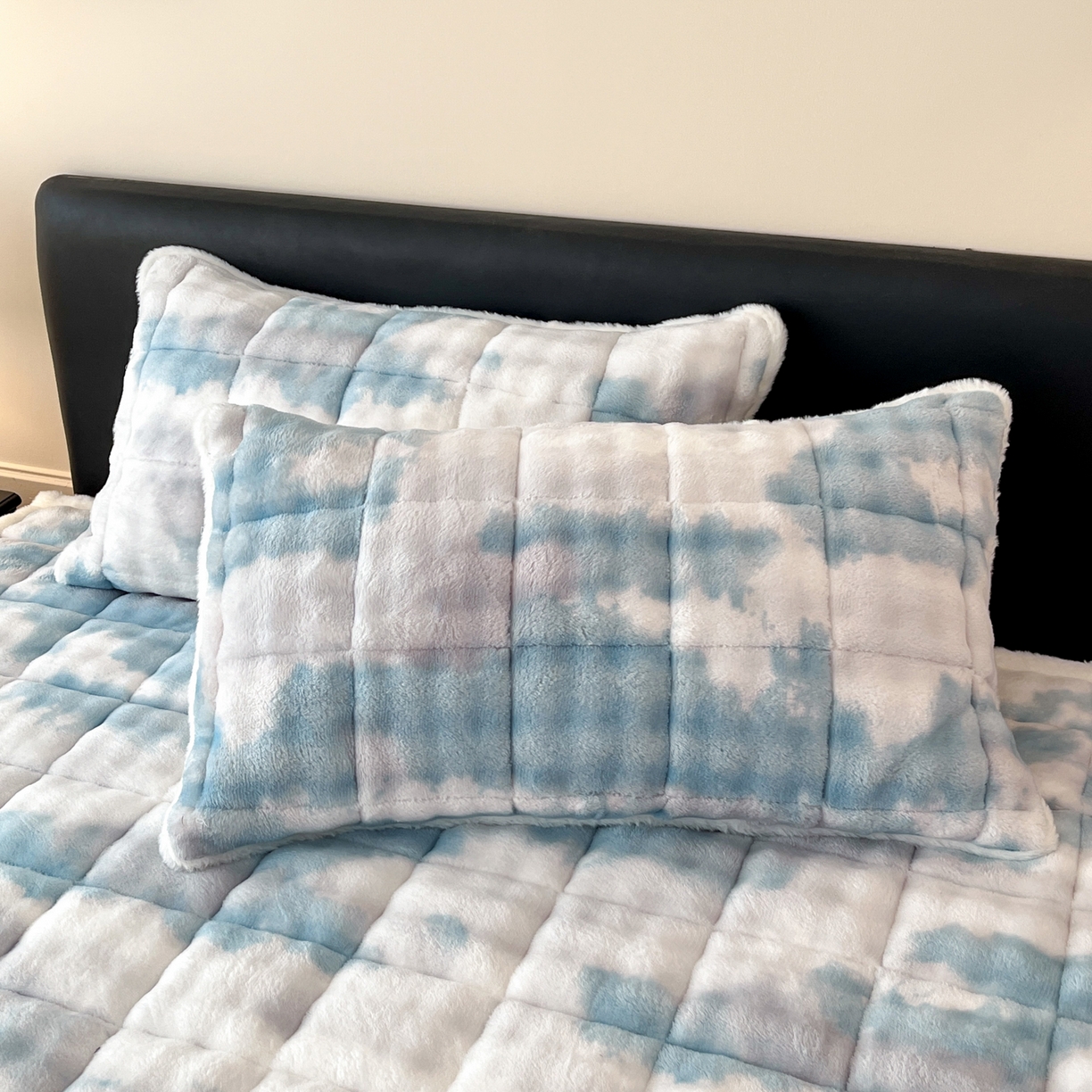 91家纺网 家纺一手货源 找家纺 卡伦家纺 2025新款兔毛绒高克重保暖床垫床褥 云端-青兰