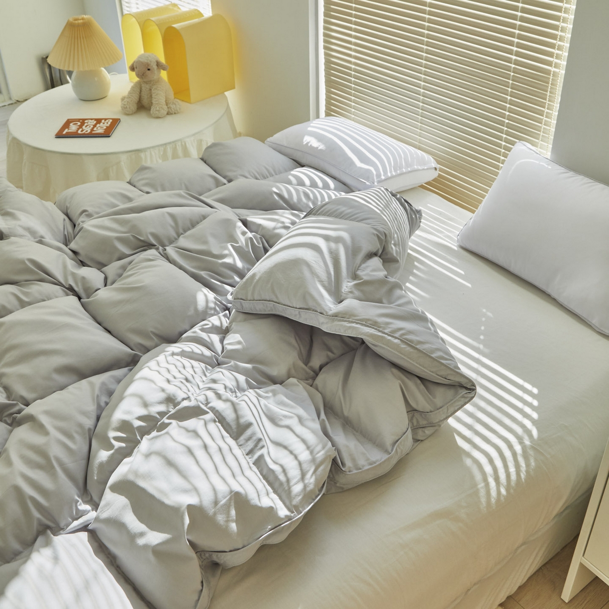 91家纺网 家纺一手货源 找家纺 暖羽屋羽绒馆 2025新款国标天丝莱赛尔95白鸭绒被子婴幼儿园被芯学生冬被宿舍被子 平格-白