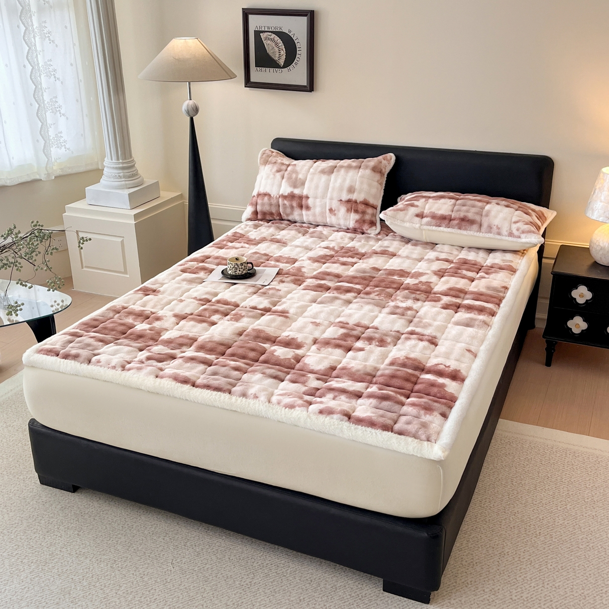 91家纺网 家纺一手货源 找家纺 卡伦家纺 2025新款兔毛绒高克重保暖床垫床褥 云端-烟棕