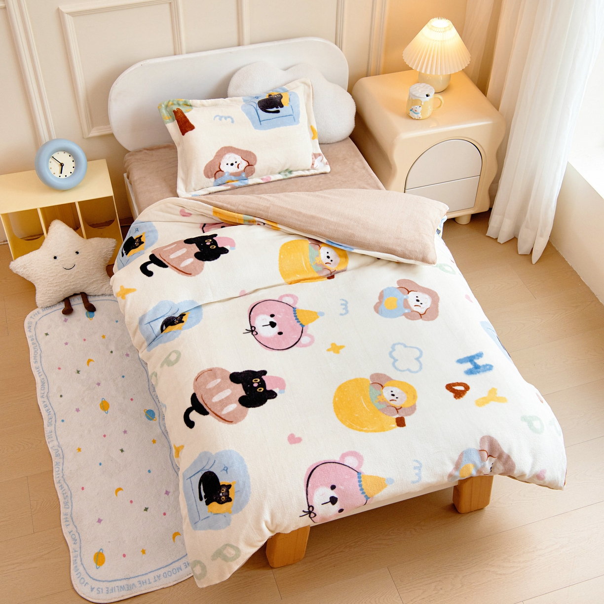 91家纺网 家纺一手货源 找家纺 梵赫 2025新款加厚牛奶绒三件套儿童套件幼儿园三件套系列 快乐小熊