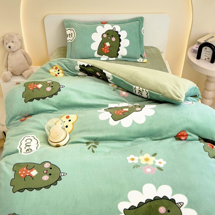 91家纺网 家纺一手货源 找家纺 梵赫 2025新款加厚牛奶绒三件套儿童套件幼儿园三件套系列 睡梦龙