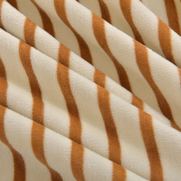 91家纺网 家纺一手货源 找家纺 炫拼家纺 2025新款大眼萌小熊韩系黑毛球毛巾绣牛奶绒四件套 大眼萌卡皮巴拉-咖