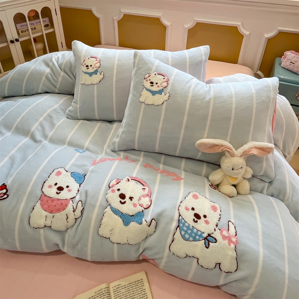 91家纺网 家纺一手货源 找家纺 （总）优迈 2025新款卡通200g牛奶绒毛巾绣四件套