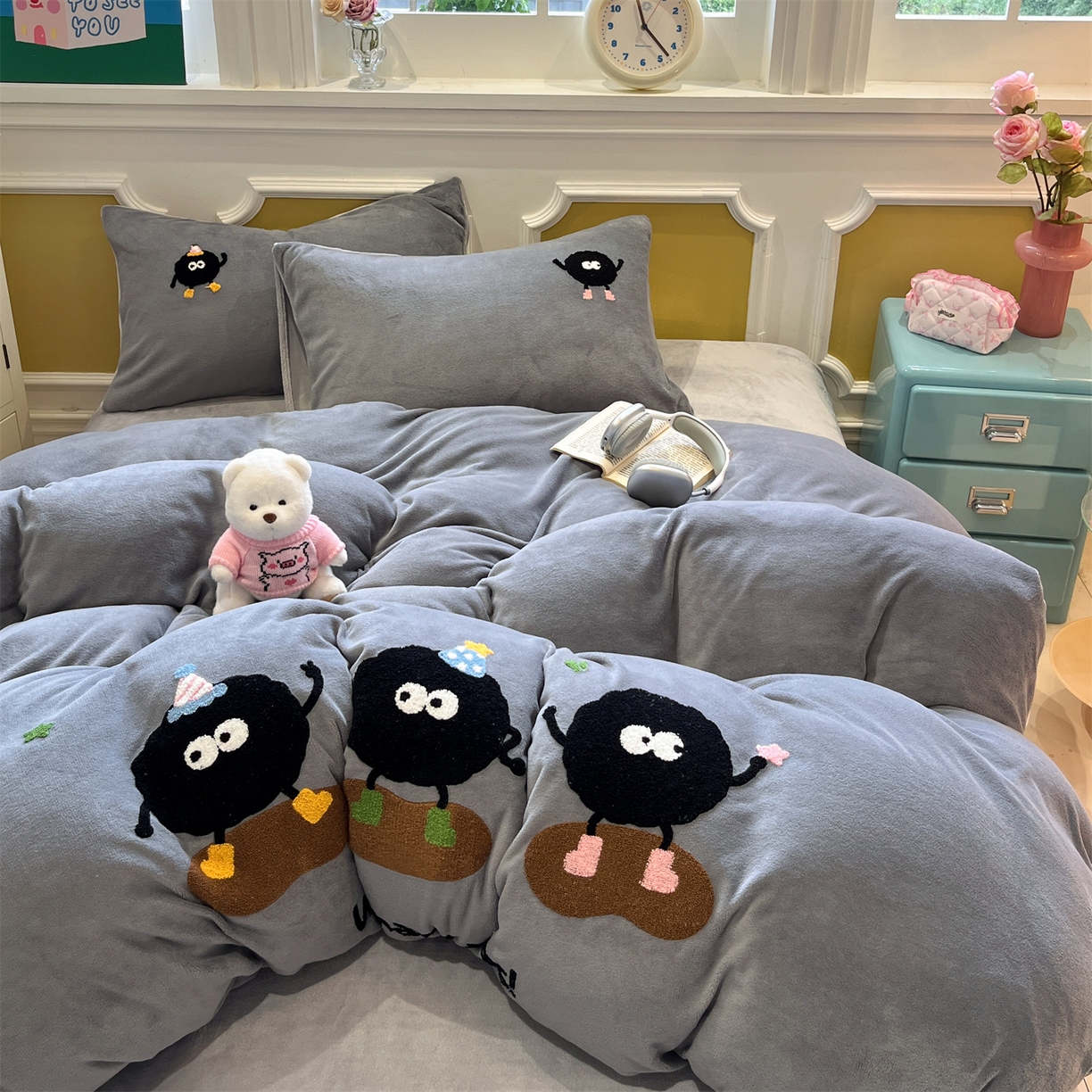 91家纺网 家纺一手货源 找家纺 （总）优迈 2025新款卡通200g牛奶绒毛巾绣四件套