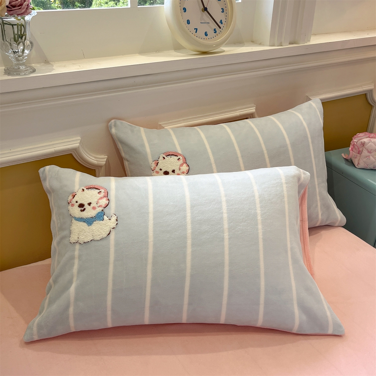 91家纺网 家纺一手货源 找家纺 （总）优迈 2025新款卡通200g牛奶绒毛巾绣四件套