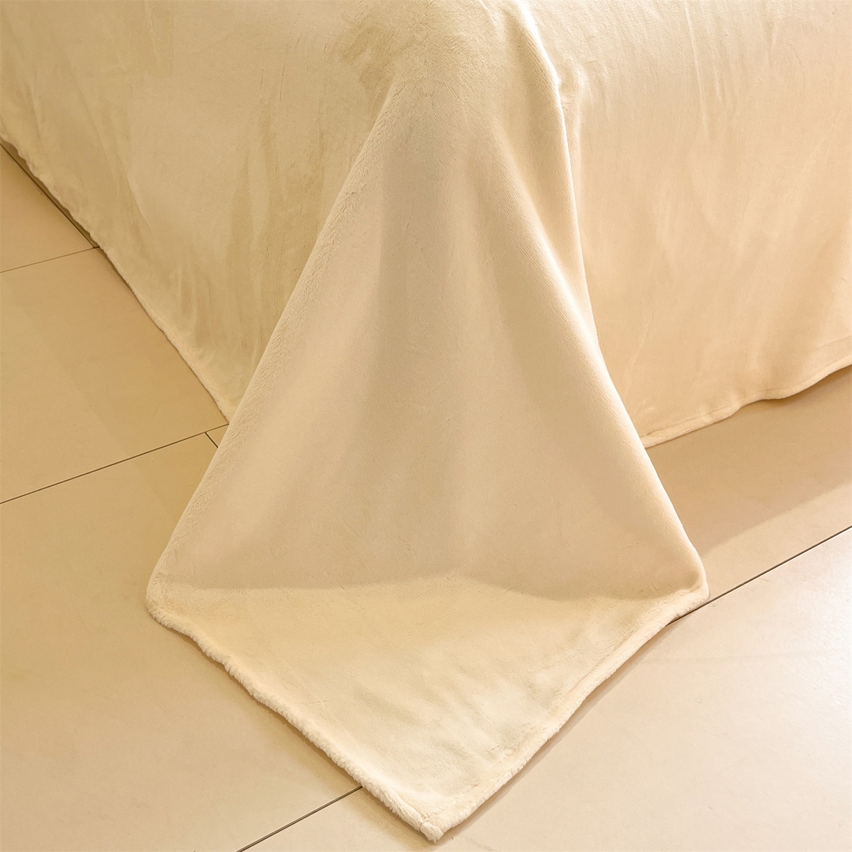 91家纺网 家纺一手货源 找家纺 优迈 2025新款A类卡通200g牛奶绒毛巾绣四件套 萌宠奶油