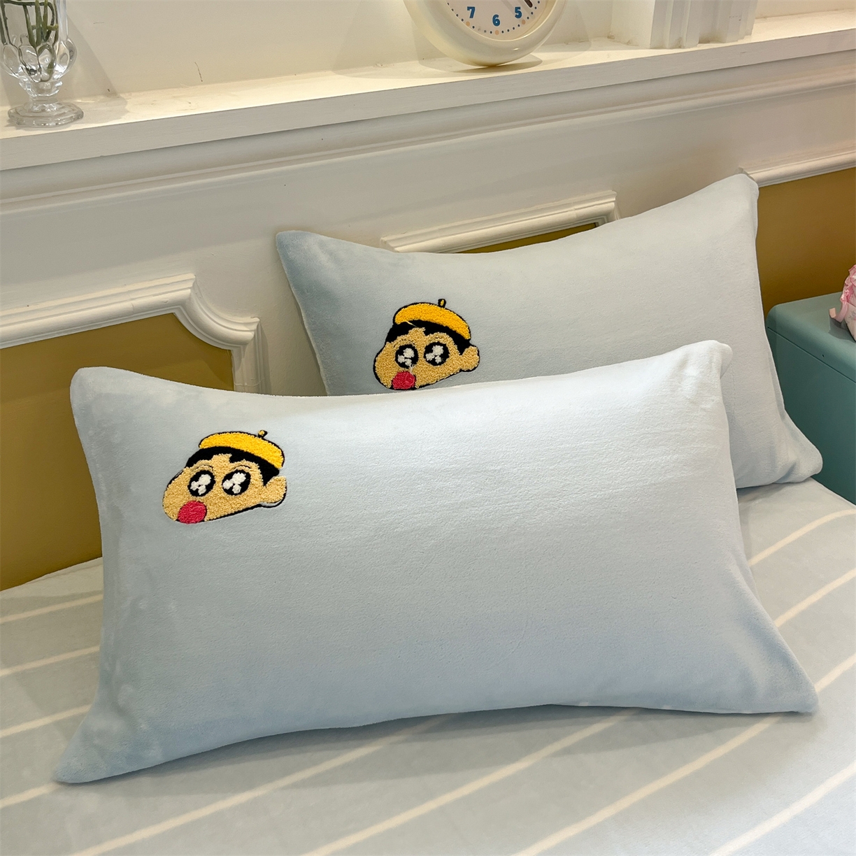 91家纺网 家纺一手货源 找家纺 优迈 2025新款A类卡通200g牛奶绒毛巾绣四件套 春日漫游