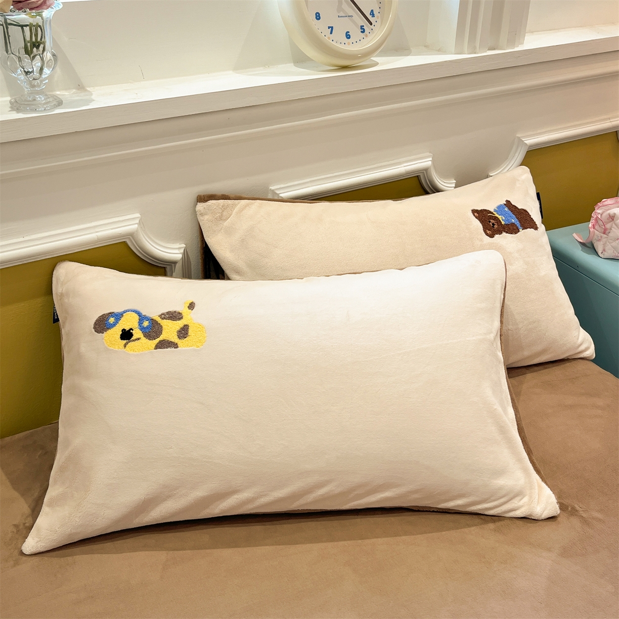 91家纺网 家纺一手货源 找家纺 优迈 2025新款A类卡通200g牛奶绒毛巾绣四件套 森林派对